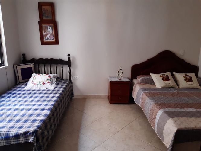 Casa de 5 alcobas en venta en Anillo Vial, Floridablanca, 165 m² · foto 10 de 13