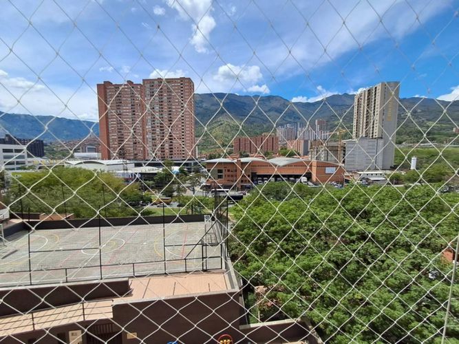 Apartamento de 4 alcobas en venta en Niquia, Bello, 76 m² · foto 20 de 24