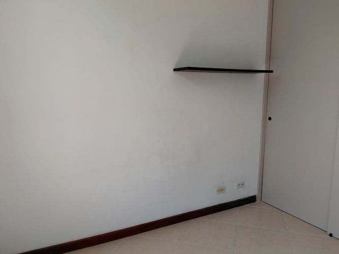 Apartamento de 3 alcobas en arriendo en Castropol, Medellín, 100 m² · foto 6 de 19