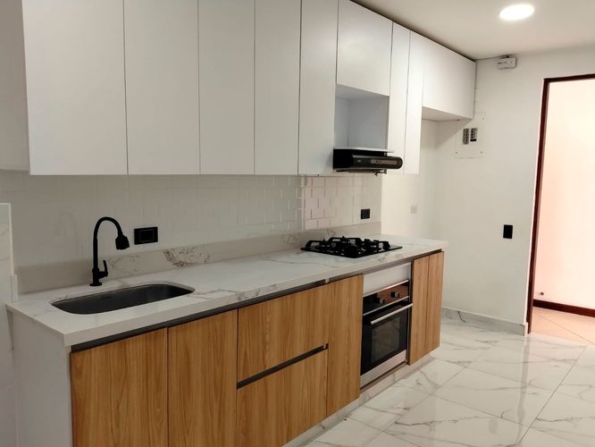 Apartamento de 3 alcobas en arriendo en Castropol, Medellín, 100 m² · foto 2 de 19