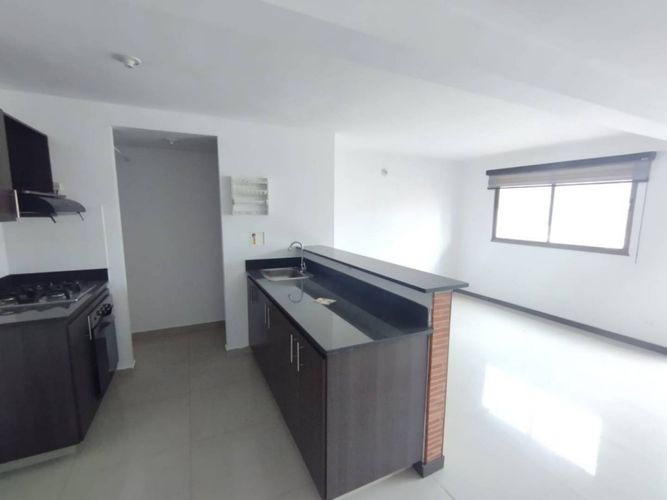 Apartamento de 3 alcobas en venta en Niquia, Copacabana, 76 m² · foto 2 de 12