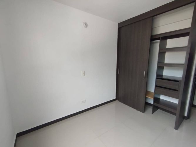 Apartamento de 3 alcobas en venta en Niquia, Copacabana, 76 m² · foto 11 de 12