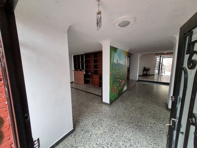 Casa de 5 alcobas en venta en Norte De Armenia, Armenia, 247 m² · foto 7 de 24