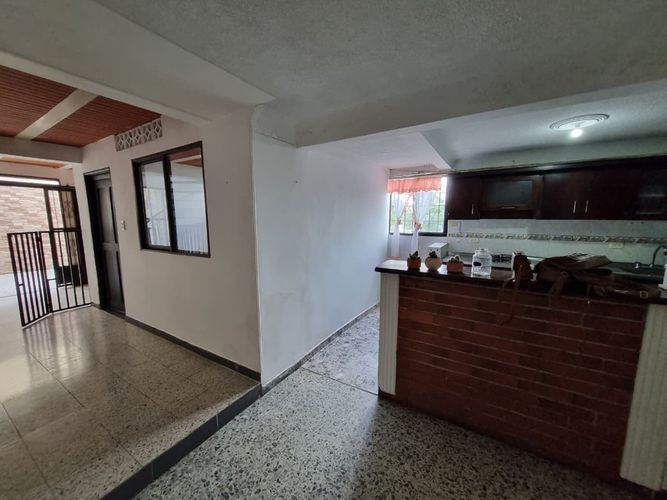 Casa de 5 alcobas en venta en Norte De Armenia, Armenia, 247 m² · foto 9 de 24