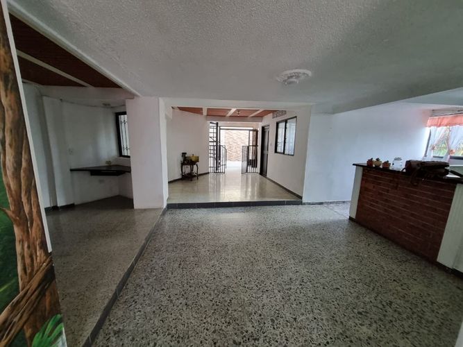 Casa de 5 alcobas en venta en Norte De Armenia, Armenia, 247 m² · foto 8 de 24