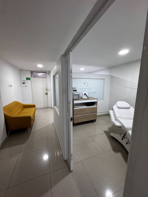 Oficina en venta en Santa Monica, Cali, 45 m² · foto 12 de 24