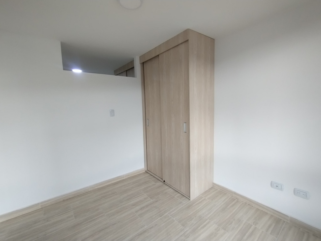 Apartamento en venta en San Antonio Norte, Bogotá · foto 8 de 17