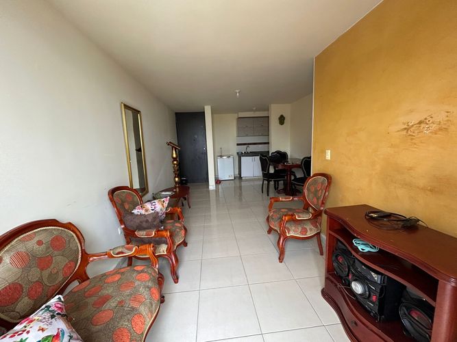 Apartamento de 3 alcobas en venta en Santa Isabel Et. I, Dosquebradas, 59 m² · foto 2 de 11