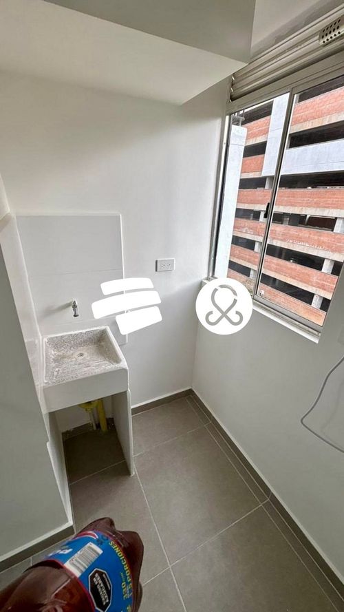 Apartamento de 2 alcobas en venta en El Porvenir, Rionegro, 54 m² · foto 4 de 20