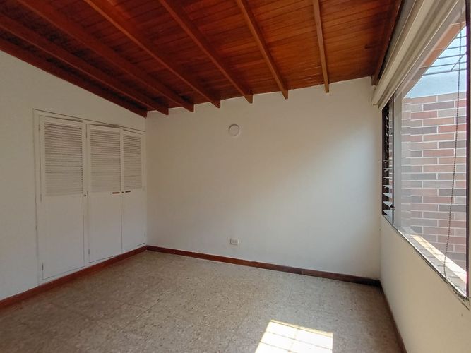 Oficina en arriendo en Laureles, Medellín, 270 m² · foto 8 de 17