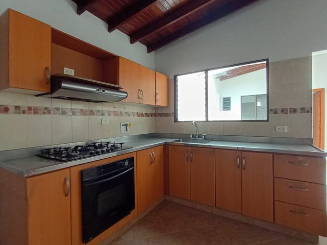Oficina en arriendo en Laureles, Medellín, 270 m² · foto 6 de 17