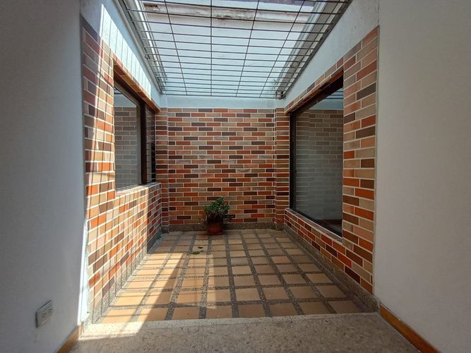 Oficina en arriendo en Laureles, Medellín, 270 m² · foto 15 de 17