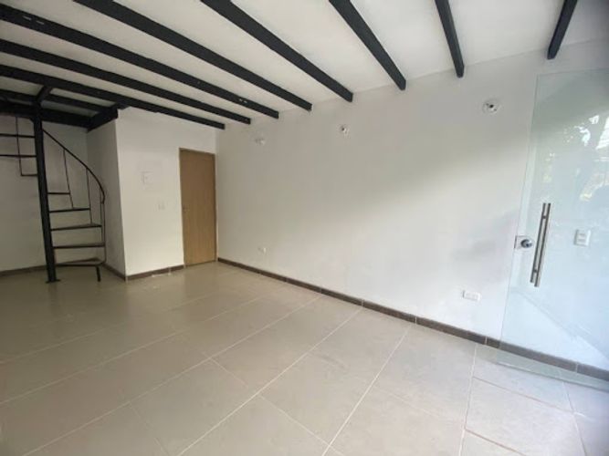 Local en arriendo en Los Colores, Medellín, 40 m² · foto 3 de 12