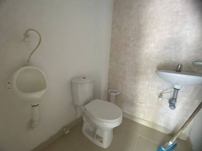 Local en arriendo en Los Colores, Medellín, 40 m² · foto 6 de 12
