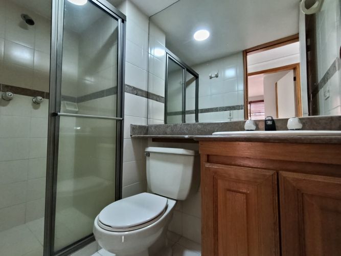Apartamento de 3 alcobas en arriendo en El Poblado, Medellín, 123 m² · foto 11 de 20