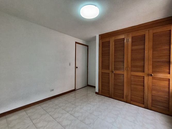 Apartamento de 3 alcobas en arriendo en El Poblado, Medellín, 123 m² · foto 12 de 20
