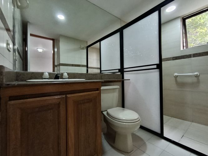 Apartamento de 3 alcobas en arriendo en El Poblado, Medellín, 123 m² · foto 14 de 20