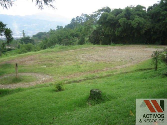 Lote en venta en Loma Del Escobero, Envigado, 29731 m² · foto 7 de 8