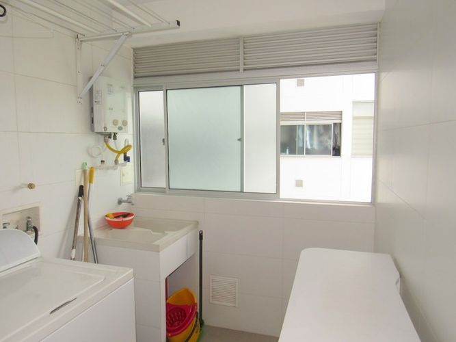 Apartamento de 3 alcobas en arriendo en Abadías, Floridablanca, 94 m² · foto 22 de 24