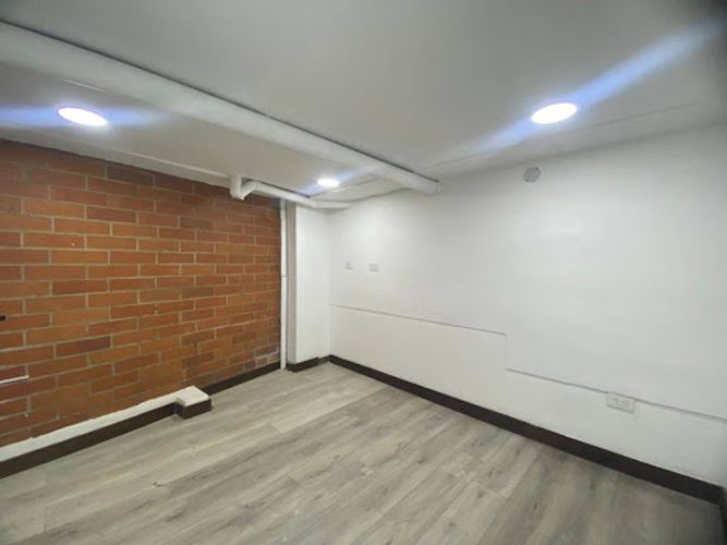 Local en arriendo en Los Colores, Medellín, 50 m² · foto 10 de 13