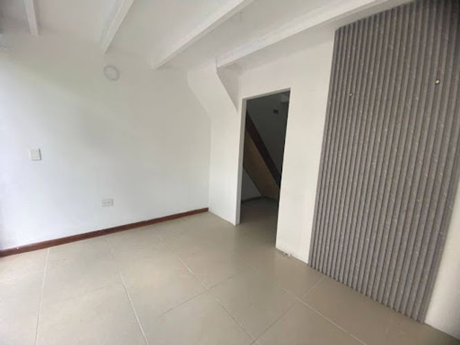 Local en arriendo en Los Colores, Medellín, 50 m² · foto 11 de 13