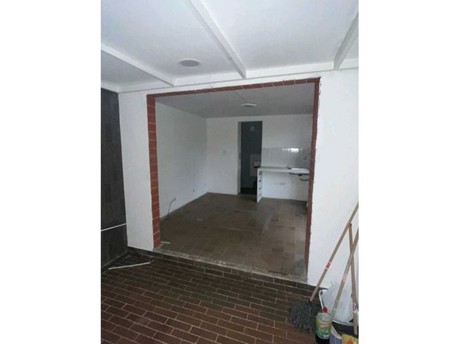 Local en venta en Palermo, Manizales, 25 m² · foto 7 de 7