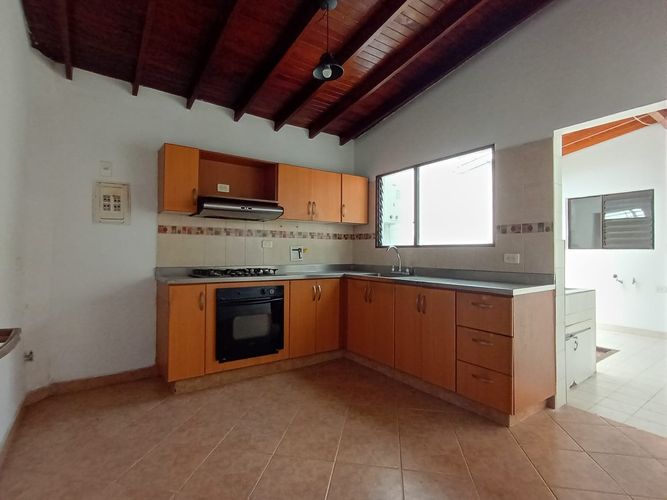 Oficina en arriendo en Laureles, Medellín, 270 m² · foto 5 de 18