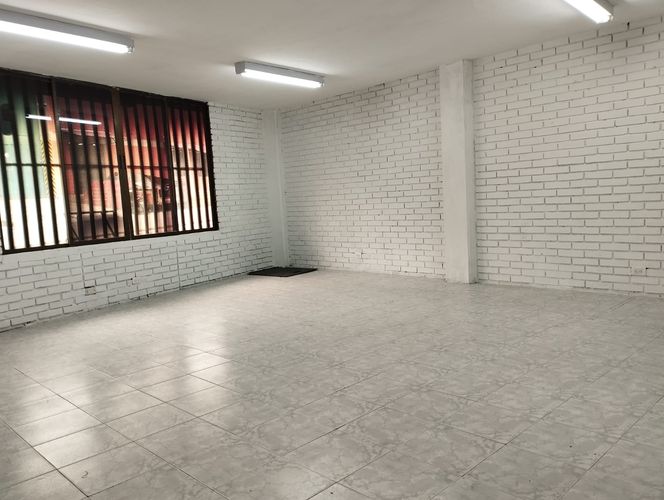 Bodega en arriendo en La Badea, Dosquebradas, 500 m² · foto 3 de 8