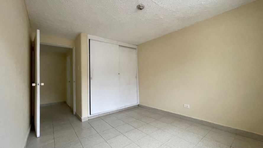 Casa de 7 alcobas en venta en Tequendama, Cali, 334 m² · foto 10 de 13