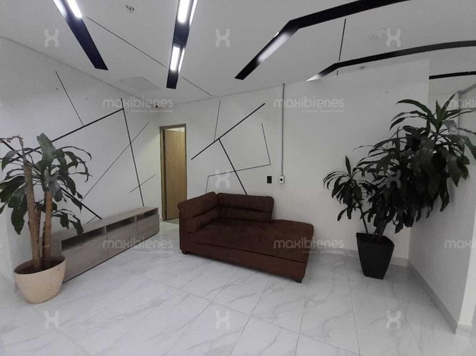 Local en arriendo en Castropol, Medellín, 130 m² · foto 2 de 8