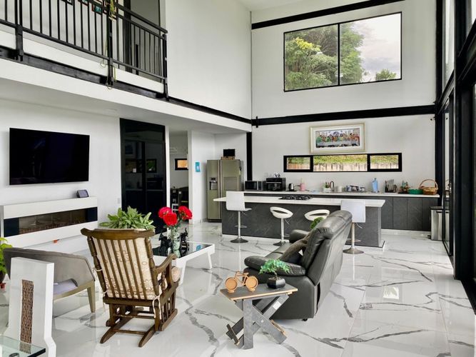 Casa de 4 alcobas en venta en Medio Dapa, Yumbo, 270 m² · foto 9 de 21