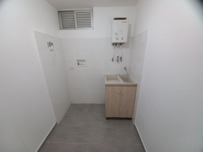 Apartamento de 3 alcobas en venta en Picaleña Y Mirolindo, Ibagué, 82 m² · foto 19 de 24