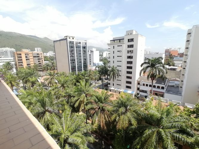 Apartamento de 3 alcobas en venta en Versalles, Cali, 210 m² · foto 5 de 24