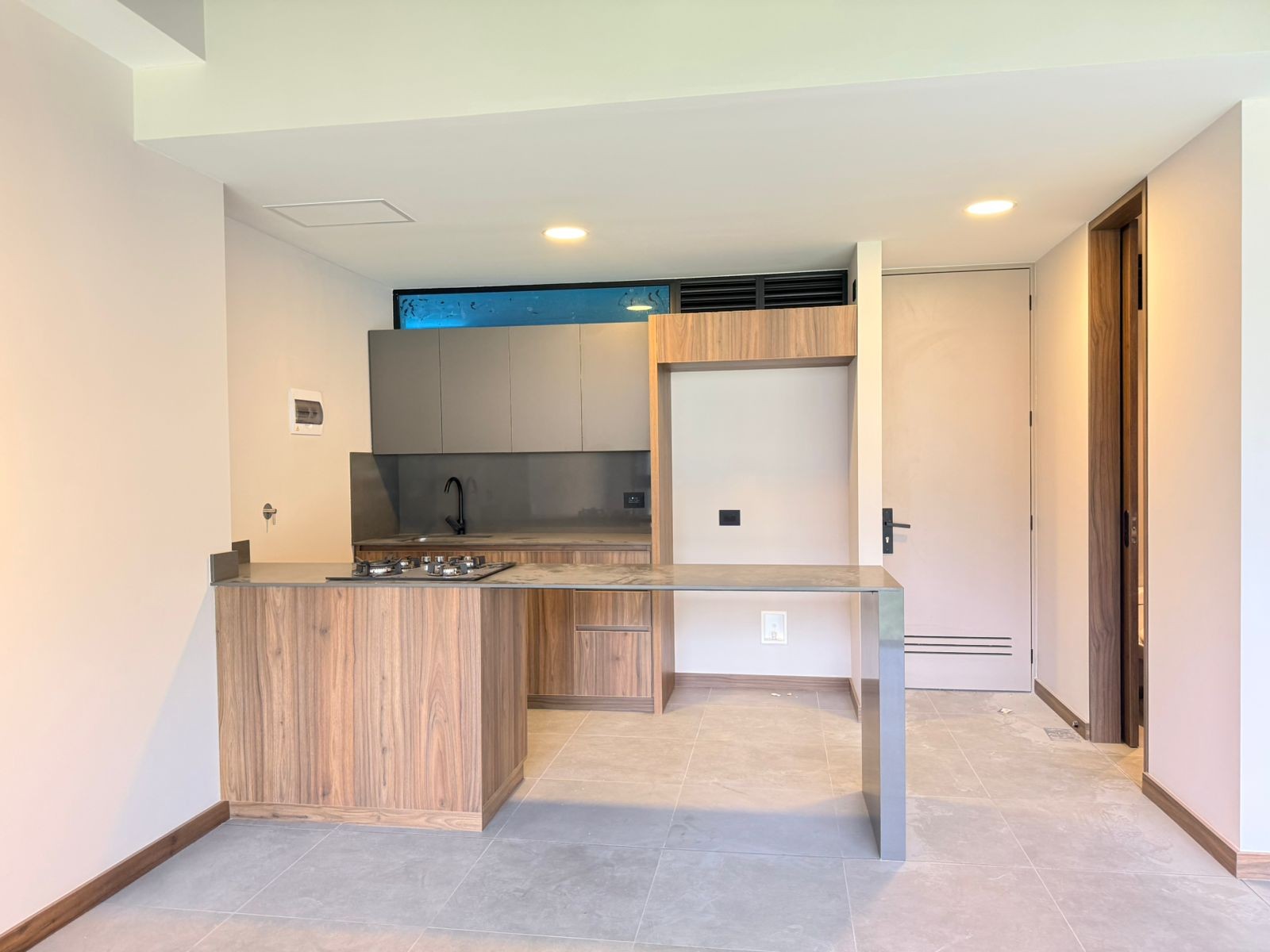 Apartamento en venta en El Poblado, Medellín · foto 8 de 13