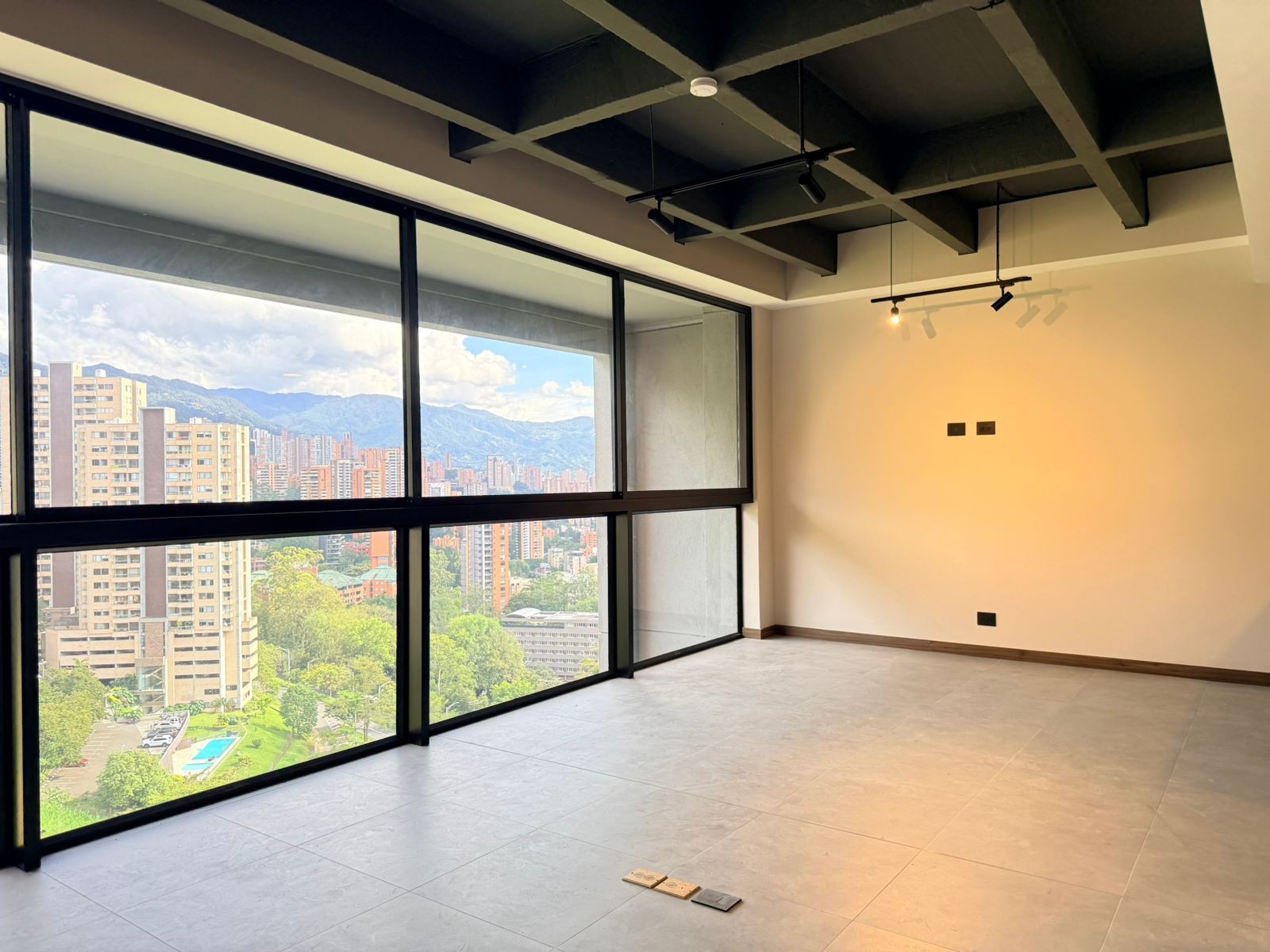 Apartamento en venta en El Poblado, Medellín · foto 3 de 13