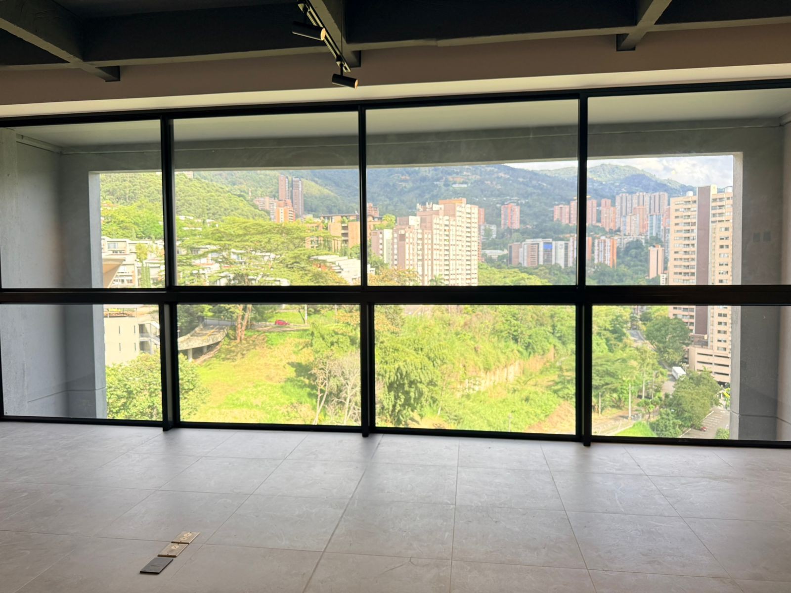 Apartamento en venta en El Poblado, Medellín · foto 4 de 13