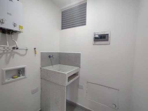 Apartamento en arriendo en Loma De San Jose, Sabaneta · foto 6 de 19