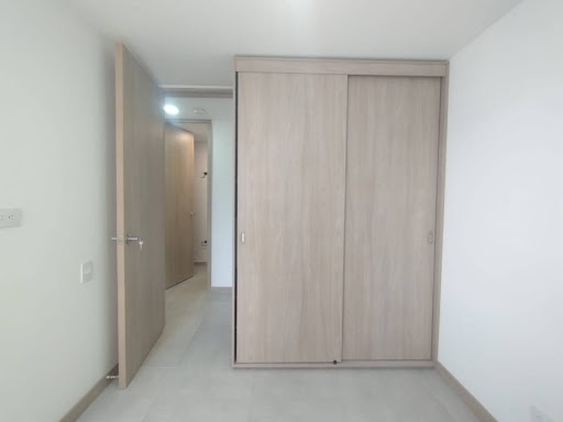 Apartamento en arriendo en Loma De San Jose, Sabaneta · foto 8 de 19