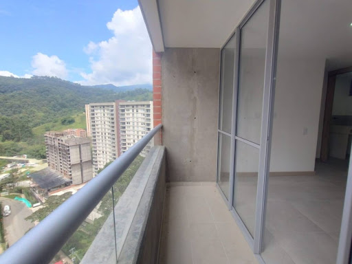 Apartamento en arriendo en Loma De San Jose, Sabaneta · foto 15 de 19
