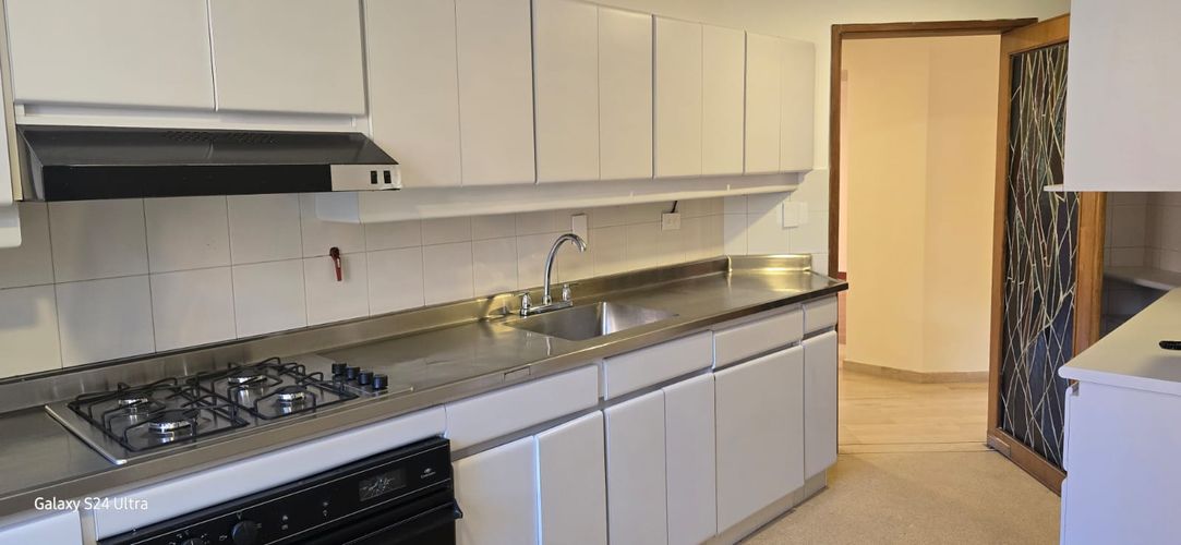 Apartamento de 3 alcobas en venta en La Florida, Medellín, 172 m² · foto 7 de 21
