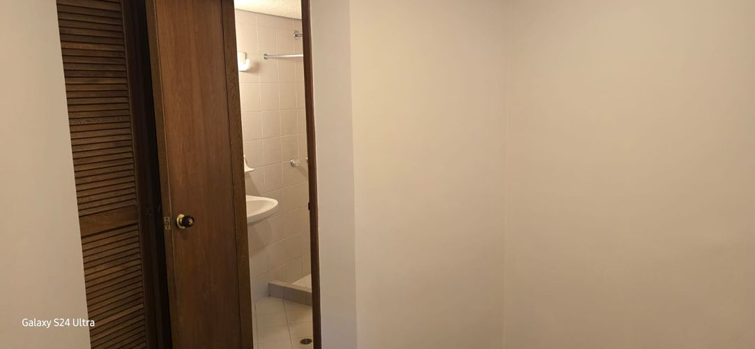 Apartamento de 3 alcobas en venta en La Florida, Medellín, 172 m² · foto 12 de 21