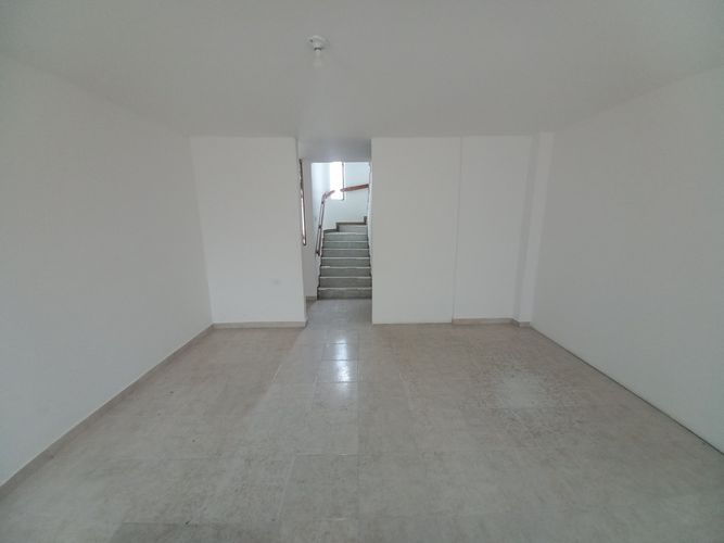 Casa de 8 alcobas en venta en Casa Club, Ibagué, 400 m² · foto 5 de 24