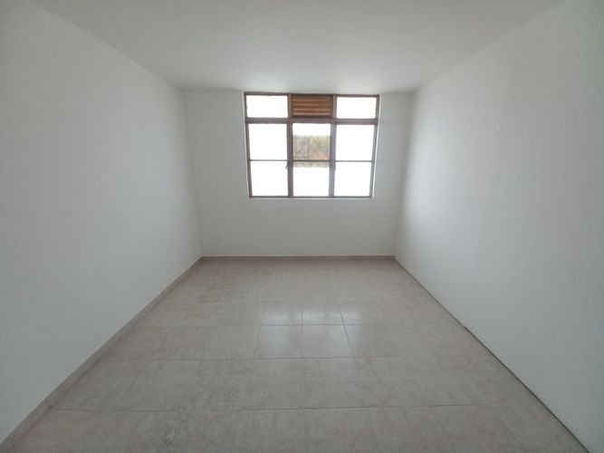Casa de 8 alcobas en venta en Casa Club, Ibagué, 400 m² · foto 6 de 24