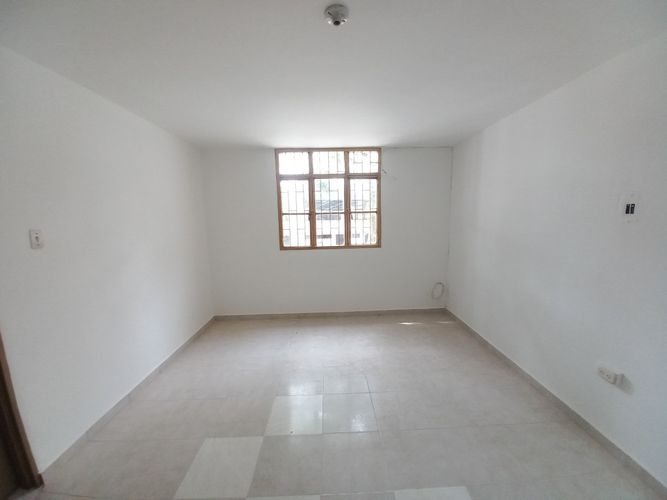 Casa de 8 alcobas en venta en Casa Club, Ibagué, 400 m² · foto 16 de 24