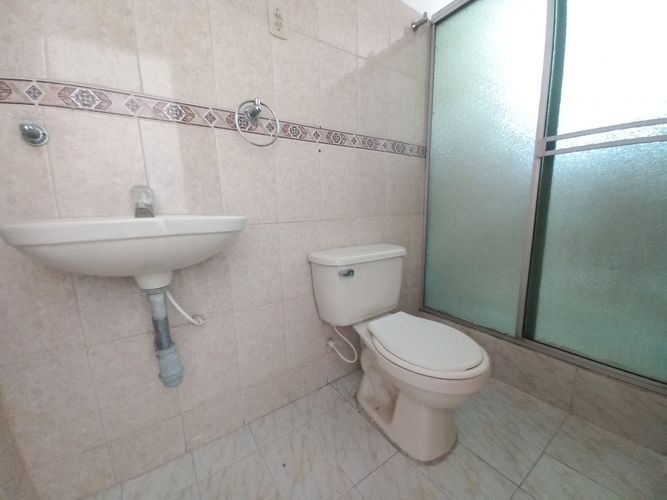 Casa de 8 alcobas en venta en Casa Club, Ibagué, 400 m² · foto 17 de 24