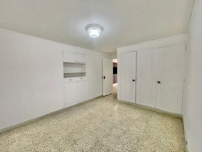Apartamento de 3 alcobas en arriendo en Laureles, Medellín, 195 m² · foto 6 de 18