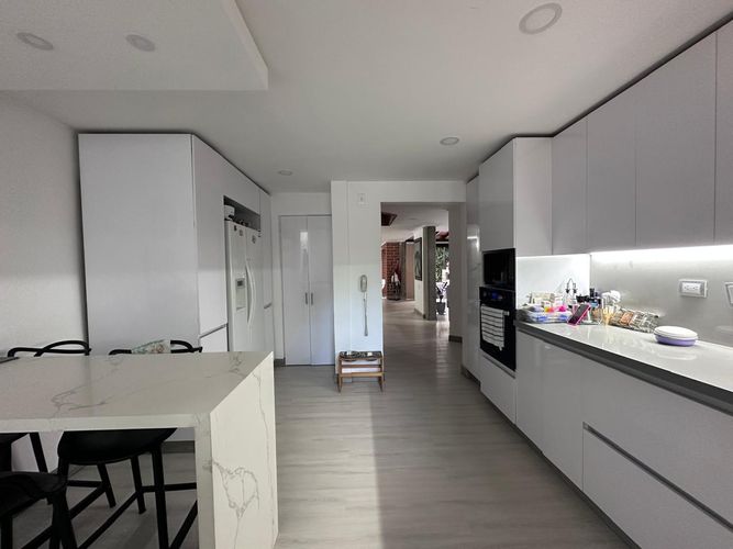 Casa de 5 alcobas en venta en El Poblado, Medellín, 250 m² · foto 7 de 20