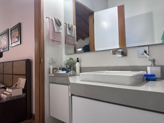 Casa de 5 alcobas en venta en El Poblado, Medellín, 250 m² · foto 18 de 20