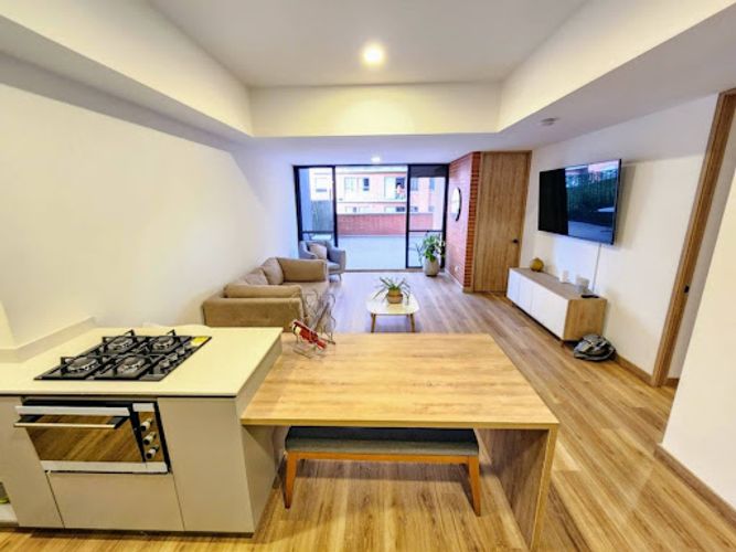Apartamento de 2 alcobas en venta en Las Casitas, Sabaneta, 113 m² · foto 2 de 20