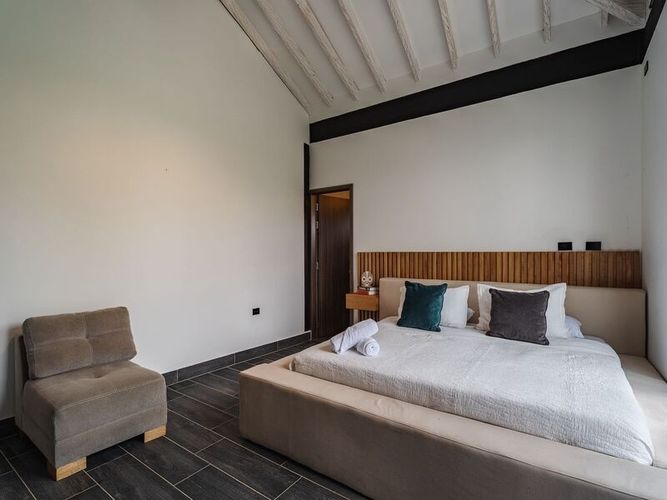 Casa de 3 alcobas en arriendo en Santa Ana, Rionegro, 300 m² · foto 11 de 24